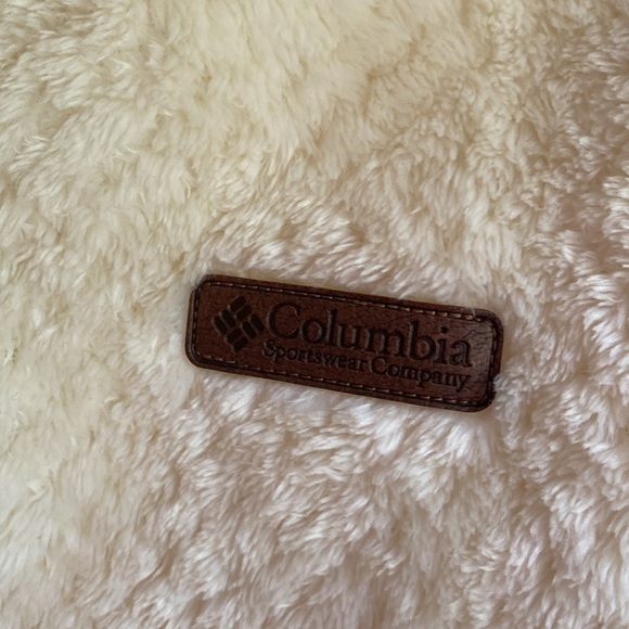 Cream Columbia Sherpa Jacket - Picture 3 of 3